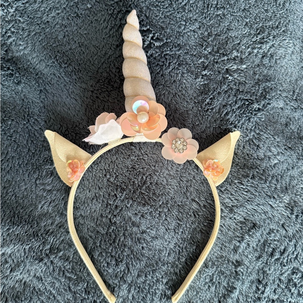 Unicorn headband with flowers some are missing